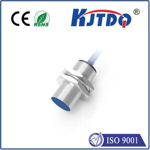 Inductive sensor equivalent to  NJ5-18GM-N